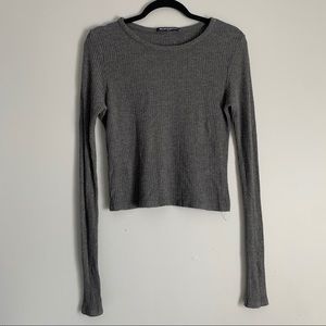 Brandy Melville Long Sleeve Crop Top